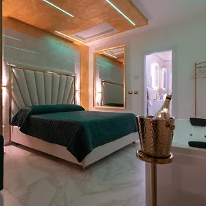  Apartamento Fashion Gold With Jacuzzi & Car Garage
